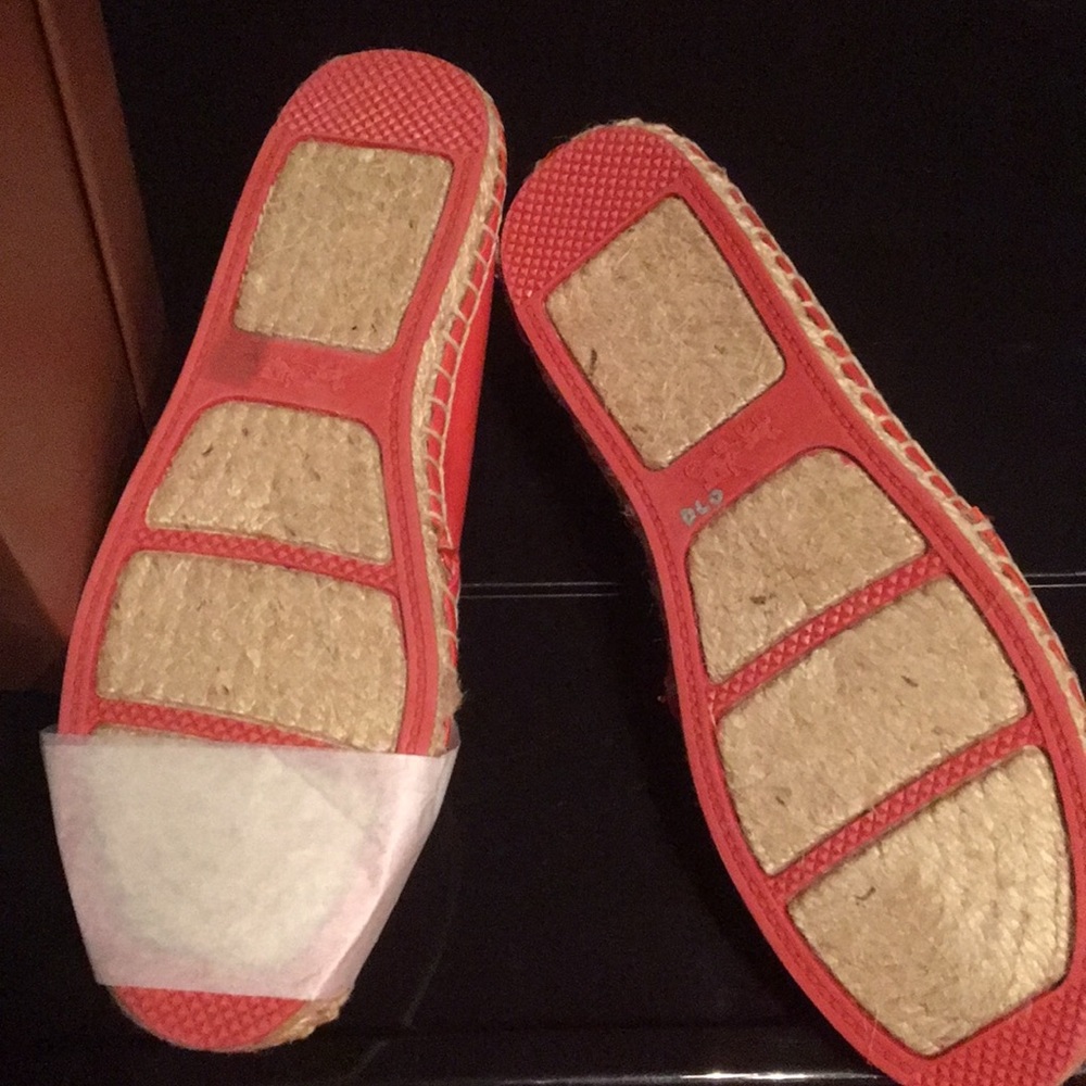 Flats - Picture 4 of 5